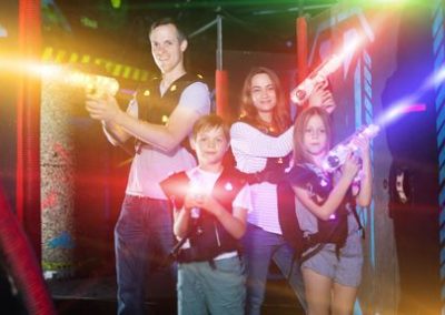 Famille laser game